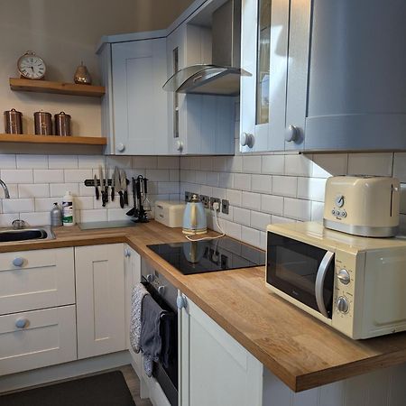 The Coach House Apartment At Cefn Tilla Court, Usk Eksteriør billede
