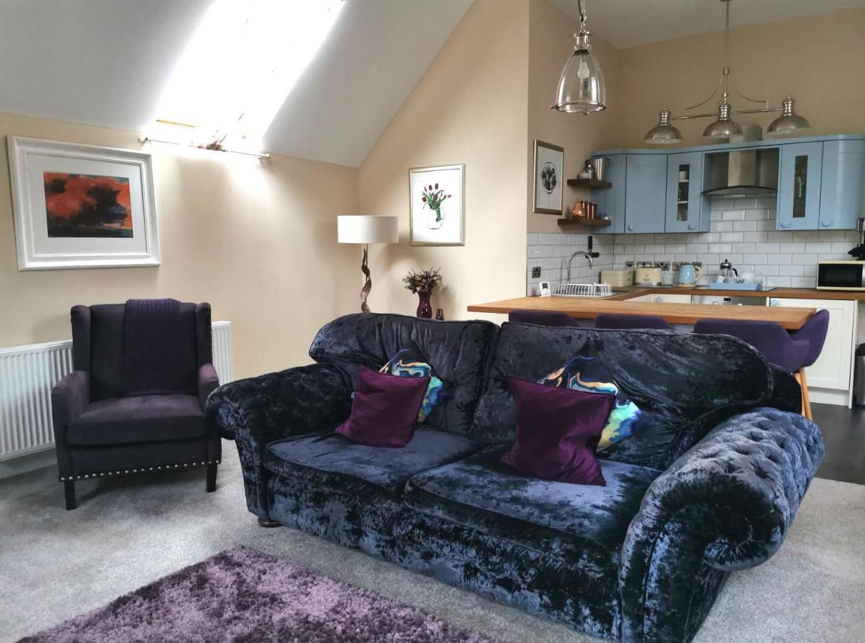 The Coach House Apartment At Cefn Tilla Court, Usk Eksteriør billede