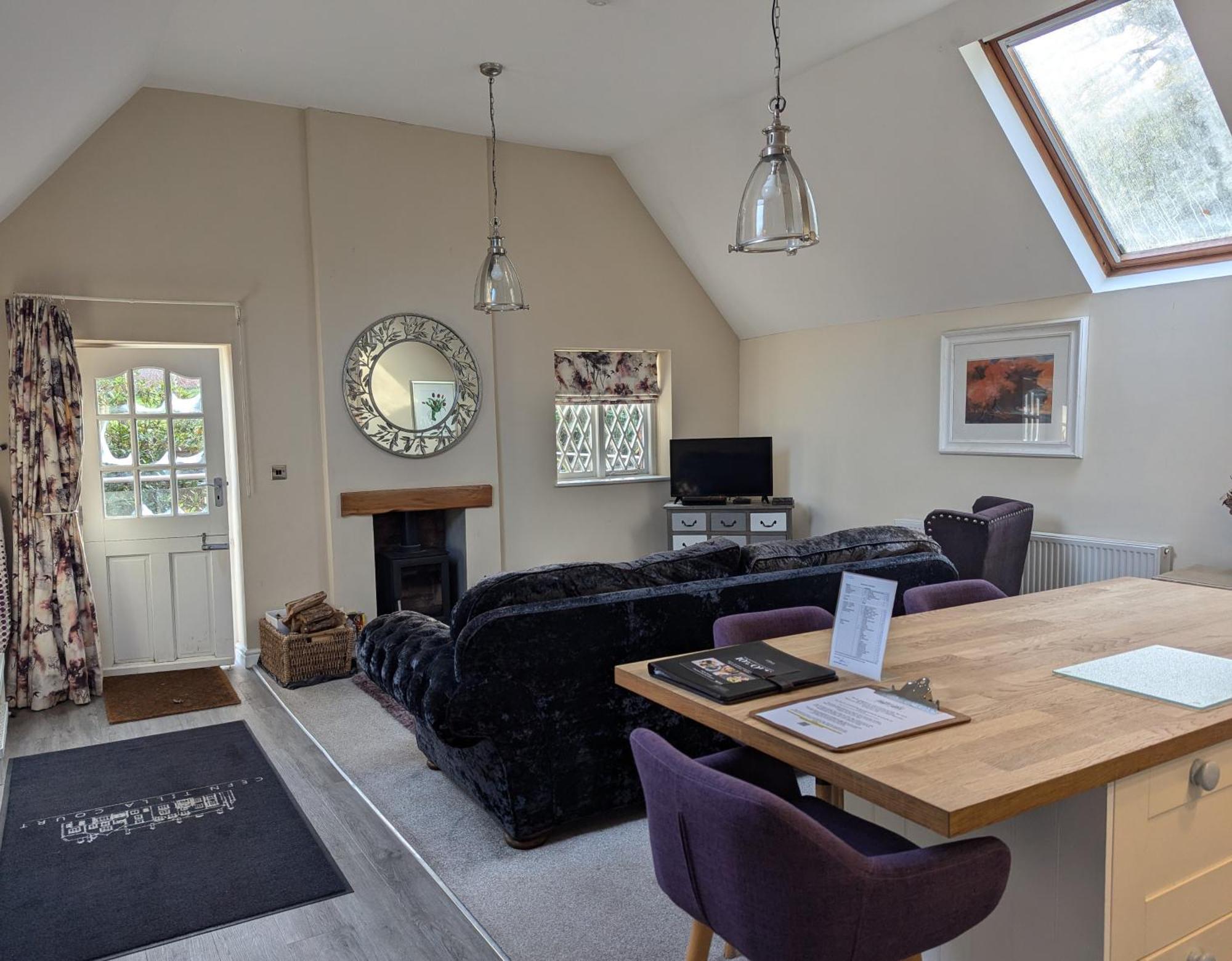 The Coach House Apartment At Cefn Tilla Court, Usk Eksteriør billede